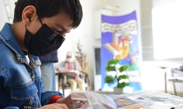 توزیع ۲هزار بسته لوازم نقاشی برای شرکت در مسابقه بین المللی نقاشی کودکان و نوجوانان